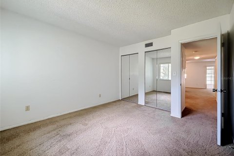 Condo in Ocala, Florida, 2 bedrooms  № 2148930 - photo 21