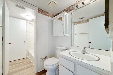 Condo in Ocala, Florida, 2 bedrooms  № 2148930 - photo 15