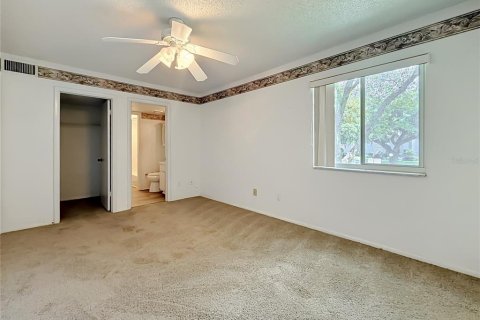 Condo in Ocala, Florida, 2 bedrooms  № 2148930 - photo 17