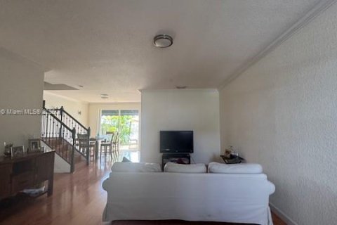 Купить таунхаус в Дорал, Флорида 3 спальни, 141.21м2, № 1964643 - фото 3