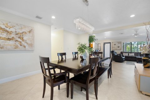House in Lauderdale-by-the-Sea, Florida 3 bedrooms, 173.73 sq.m. № 2243356 - photo 6