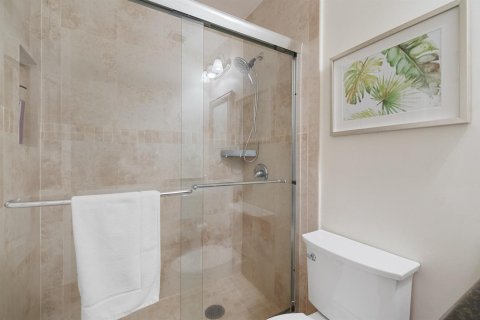 House in Lauderdale-by-the-Sea, Florida 3 bedrooms, 173.73 sq.m. № 2243356 - photo 18