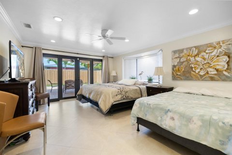 House in Lauderdale-by-the-Sea, Florida 3 bedrooms, 173.73 sq.m. № 2243356 - photo 12