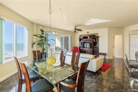 Condo in Clearwater, Florida, 2 bedrooms № 2233057 - photo 12