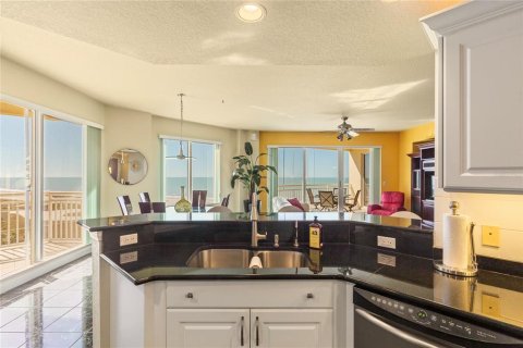 Condo in Clearwater, Florida, 2 bedrooms № 2233057 - photo 16