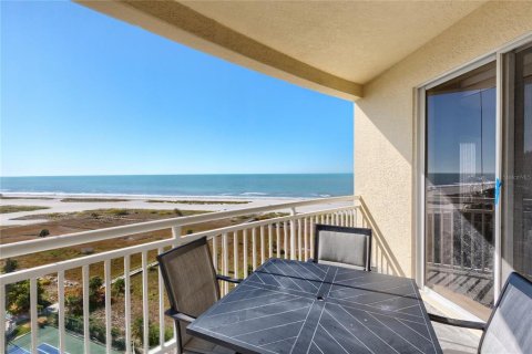 Condo in Clearwater, Florida, 2 bedrooms № 2233057 - photo 11