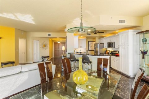 Condo in Clearwater, Florida, 2 bedrooms № 2233057 - photo 14