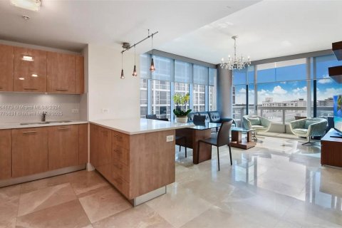Copropriété à louer à Miami Beach, Floride: 1 chambre, 76.18 m2 № 1692102 - photo 3