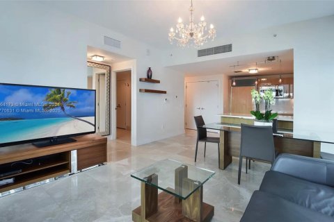 Copropriété à louer à Miami Beach, Floride: 1 chambre, 76.18 m2 № 1692102 - photo 2
