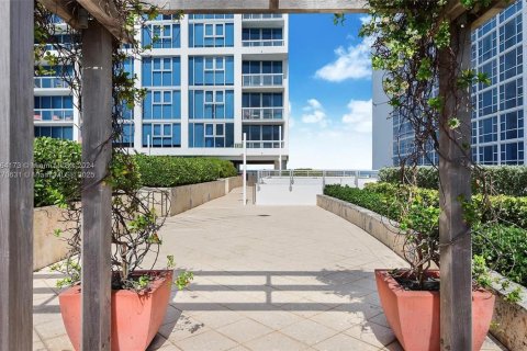 Copropriété à louer à Miami Beach, Floride: 1 chambre, 76.18 m2 № 1692102 - photo 26