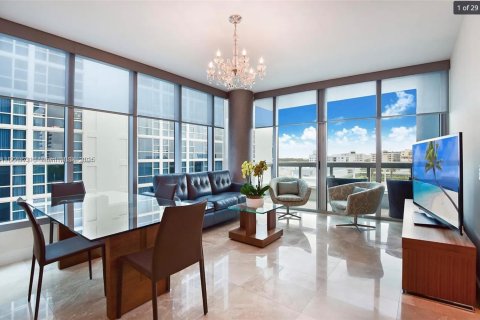 Copropriété à louer à Miami Beach, Floride: 1 chambre, 76.18 m2 № 1692102 - photo 1