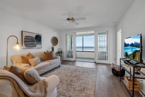 Condo in Sarasota, Florida, 2 bedrooms  № 1835372 - photo 15