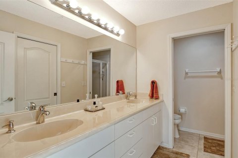 Condo in Sarasota, Florida, 2 bedrooms  № 1562146 - photo 17