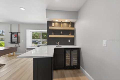 House in Saint Petersburg, Florida 5 bedrooms, 296.82 sq.m. № 2199836 - photo 27