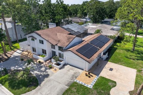 House in Saint Petersburg, Florida 5 bedrooms, 296.82 sq.m. № 2199836 - photo 4