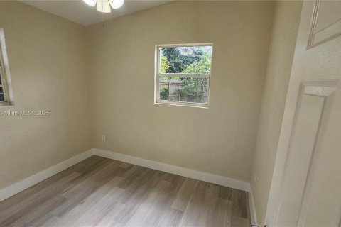 Купить виллу или дом в Вест-Парк, Флорида 3 спальни, 115.94м2, № 1957055 - фото 25