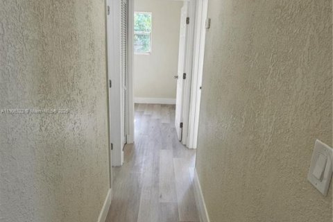 Купить виллу или дом в Вест-Парк, Флорида 3 спальни, 115.94м2, № 1957055 - фото 19