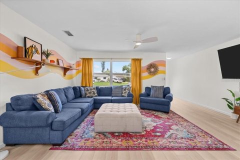 Casa en venta en Bradenton, Florida, 4 dormitorios, 199.83 m2 № 1901849 - foto 6