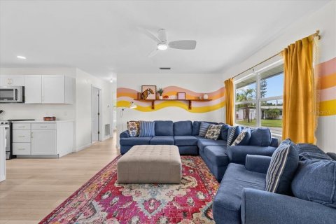 Casa en venta en Bradenton, Florida, 4 dormitorios, 199.83 m2 № 1901849 - foto 5