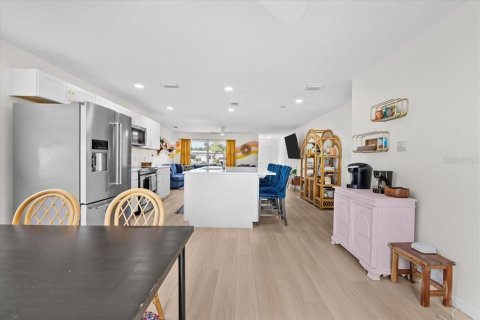 Casa en venta en Bradenton, Florida, 4 dormitorios, 199.83 m2 № 1901849 - foto 10