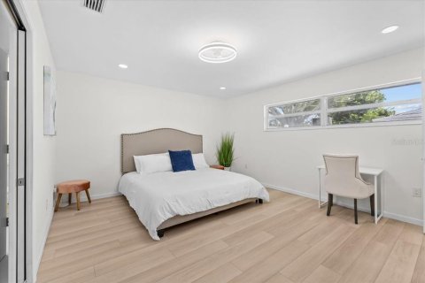 Casa en venta en Bradenton, Florida, 4 dormitorios, 199.83 m2 № 1901849 - foto 14