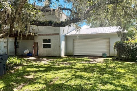 House in Haines City, Florida 1 bedroom, 434.41 sq.m. № 1848201 - photo 11