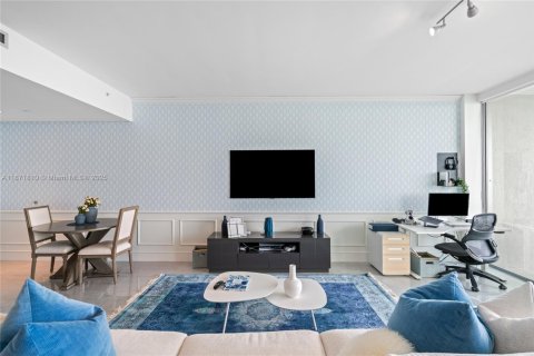 Купить кондоминиум в Майами, Флорида 2 спальни, 107.95м2, № 1922548 - фото 6