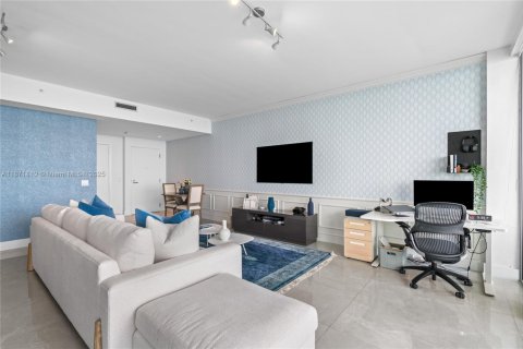 Купить кондоминиум в Майами, Флорида 2 спальни, 107.95м2, № 1922548 - фото 7