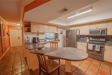 Villa ou maison à vendre à Plantation, Floride: 3 chambres, 159.42 m2 № 1958226 - photo 14