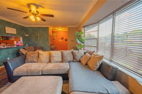 Villa ou maison à vendre à Plantation, Floride: 3 chambres, 159.42 m2 № 1958226 - photo 12