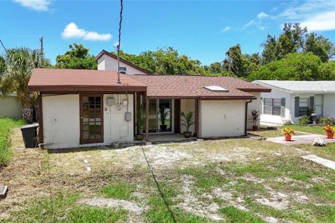 Casa en venta en Hudson, Florida, 2 dormitorios, 130.81 m2 № 1907892 - foto 1