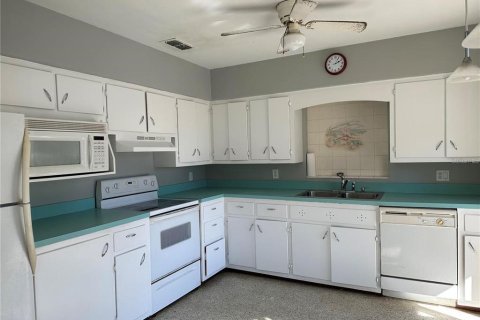 Casa en alquiler en New Port Richey, Florida, 2 dormitorios, 72.84 m2 № 1900966 - foto 6