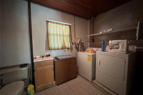 Casa en alquiler en New Port Richey, Florida, 2 dormitorios, 72.84 m2 № 1900966 - foto 9