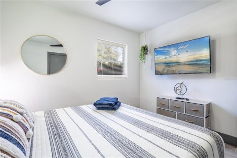 House in Orlando, Florida 4 bedrooms, 190.82 sq.m. № 2095506 - photo 26