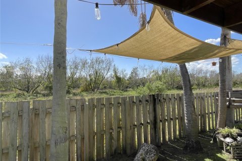 Townhouse in Cutler Bay, Florida 3 bedrooms, 127.18 sq.m. № 2005044 - photo 11