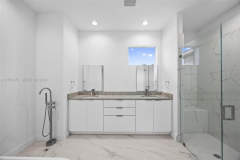 Casa en venta en Lehigh Acres, Florida, 3 dormitorios, 152.17 m2 № 1944818 - foto 30