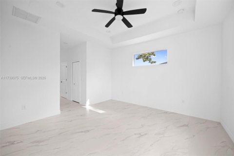 Casa en venta en Lehigh Acres, Florida, 3 dormitorios, 152.17 m2 № 1944818 - foto 28