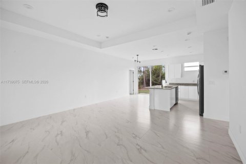 Casa en venta en Lehigh Acres, Florida, 3 dormitorios, 152.17 m2 № 1944818 - foto 7