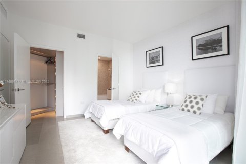 Condominio en venta en Miami, Florida, 3 dormitorios, 153.75 m2 № 1489599 - foto 8