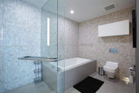 Condominio en venta en Miami, Florida, 3 dormitorios, 153.75 m2 № 1489599 - foto 6