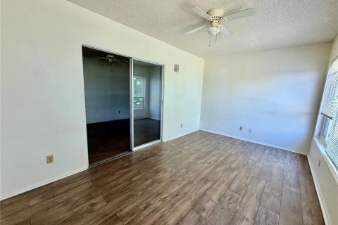 Copropriété à louer à Clearwater, Floride: 1 chambre, 76.64 m2 № 2148871 - photo 11