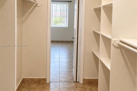 Copropriété à louer à Hialeah, Floride: 1 chambre, 80.82 m2 № 2397414 - photo 8
