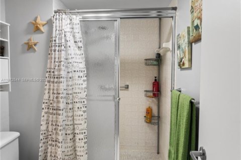 Condominio en venta en Pembroke Pines, Florida, 2 dormitorios, 108.7 m2 № 2032811 - foto 27