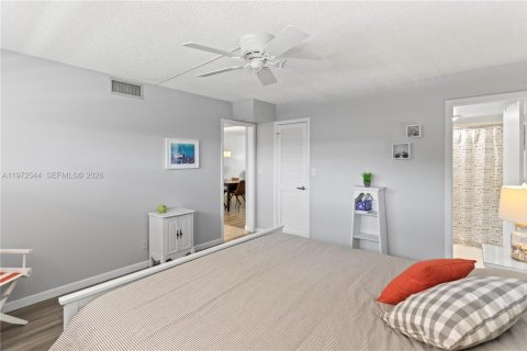Condominio en venta en Pembroke Pines, Florida, 2 dormitorios, 108.7 m2 № 2032811 - foto 22