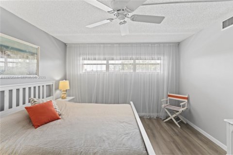 Condominio en venta en Pembroke Pines, Florida, 2 dormitorios, 108.7 m2 № 2032811 - foto 20