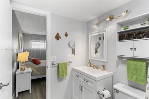 Condominio en venta en Pembroke Pines, Florida, 2 dormitorios, 108.7 m2 № 2032811 - foto 30