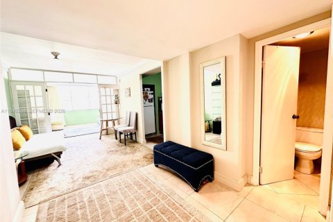 Copropriété à vendre à Sunny Isles Beach, Floride: 55.28 m2 № 1998761 - photo 16