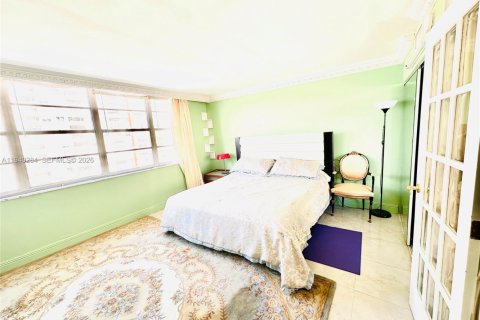 Copropriété à vendre à Sunny Isles Beach, Floride: 55.28 m2 № 1998761 - photo 5