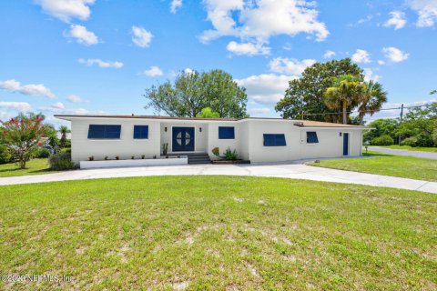 Casa en alquiler en Jacksonville Beach, Florida, 3 dormitorios, 198.53 m2 № 834530 - foto 1