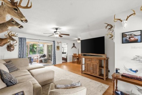 Villa ou maison à vendre à New Smyrna Beach, Floride: 3 chambres, 139.91 m2 № 1815301 - photo 6